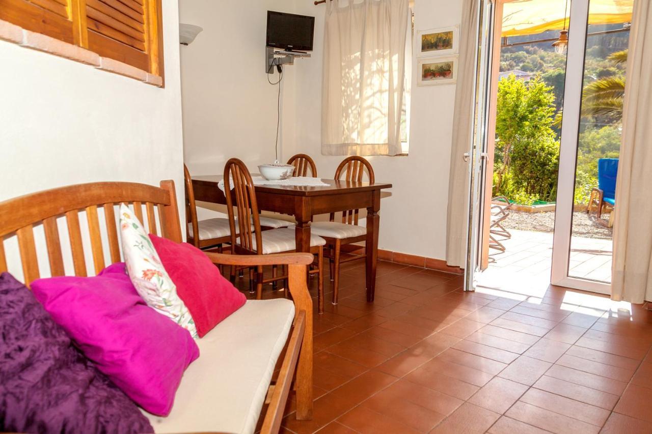 Casale Le Pitte Villa Porto Azzurro Exterior foto