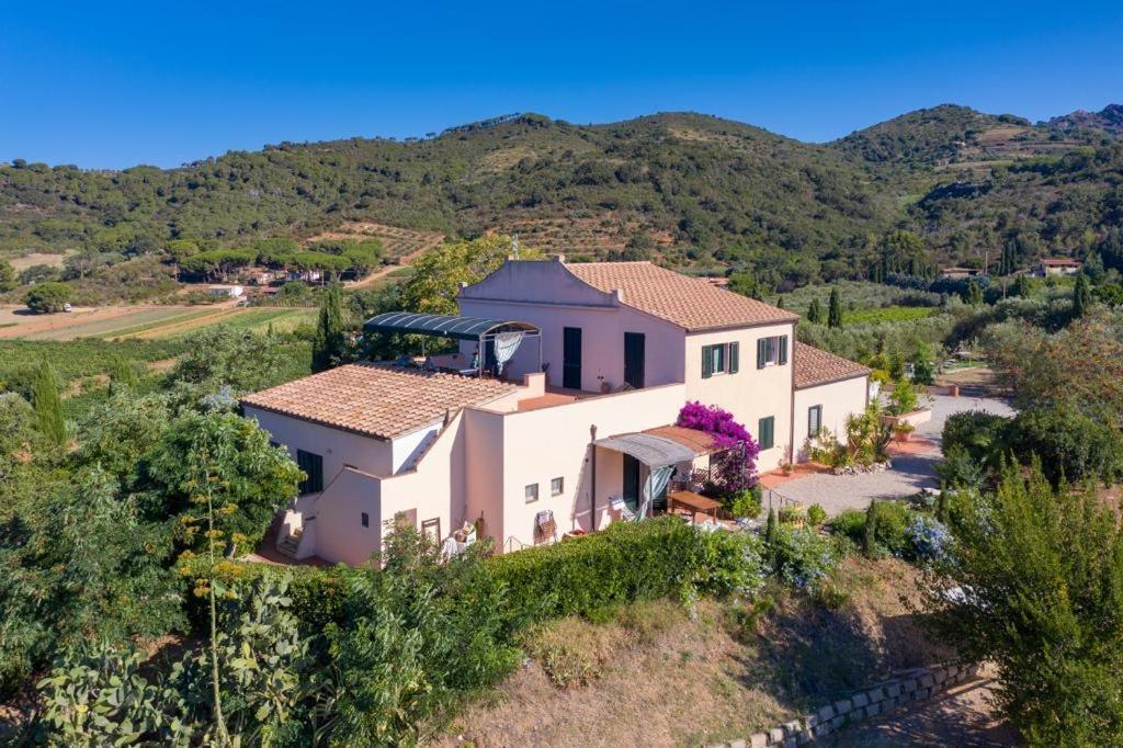 Casale Le Pitte Villa Porto Azzurro Exterior foto