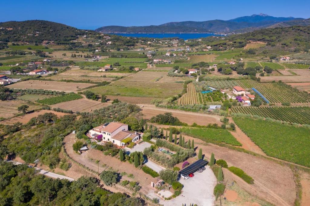 Casale Le Pitte Villa Porto Azzurro Exterior foto